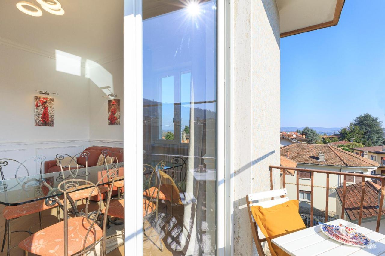 Apartamento Iris Appartement Lesa Buitenkant foto